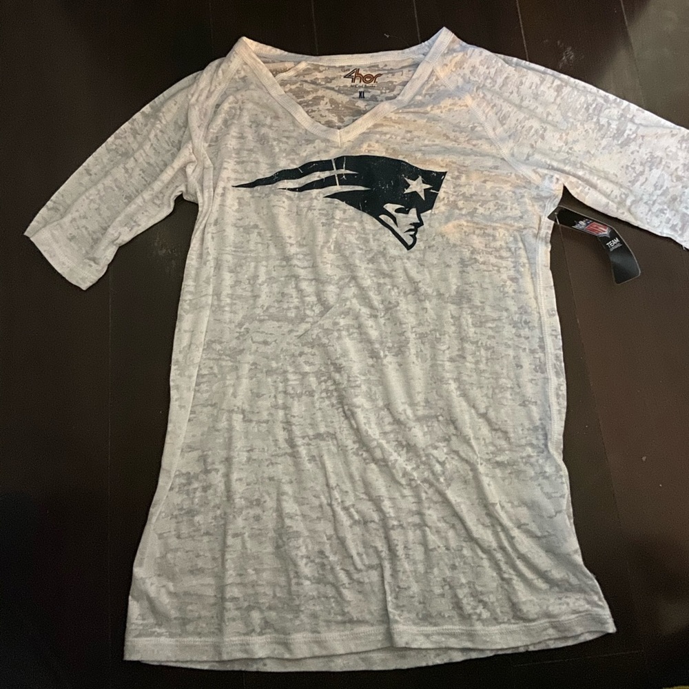 Brand new women’s patriots shirt